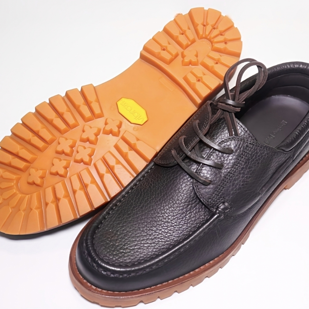 Massimo Dutti Men’s Brown Leather Boat Shoes with Orange Lug Sole